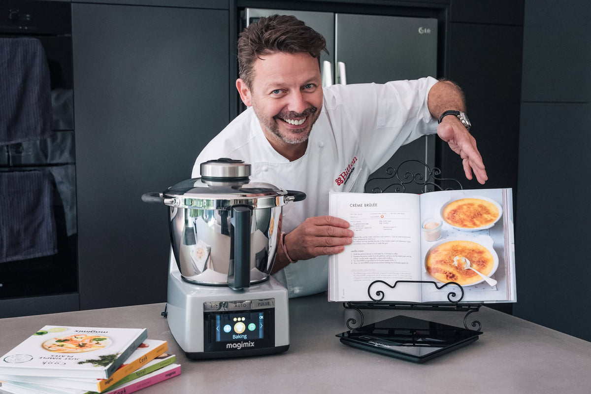 Chef David Bitton cooking with the Cook Expert